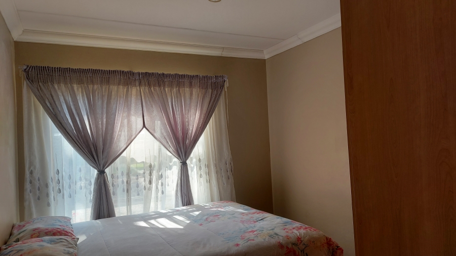 3 Bedroom Property for Sale in Geelhoutpark North West